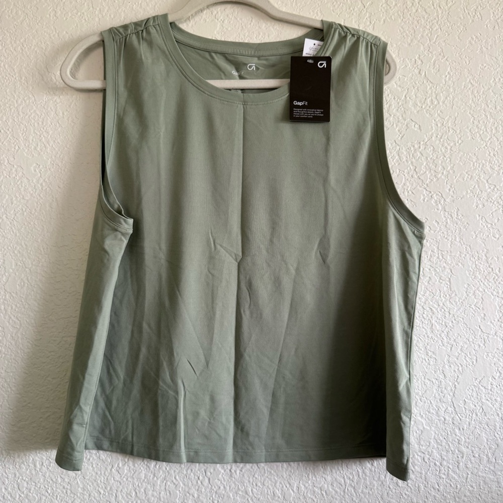 NWT GAP GapFit Women's Sage Green Tank Top